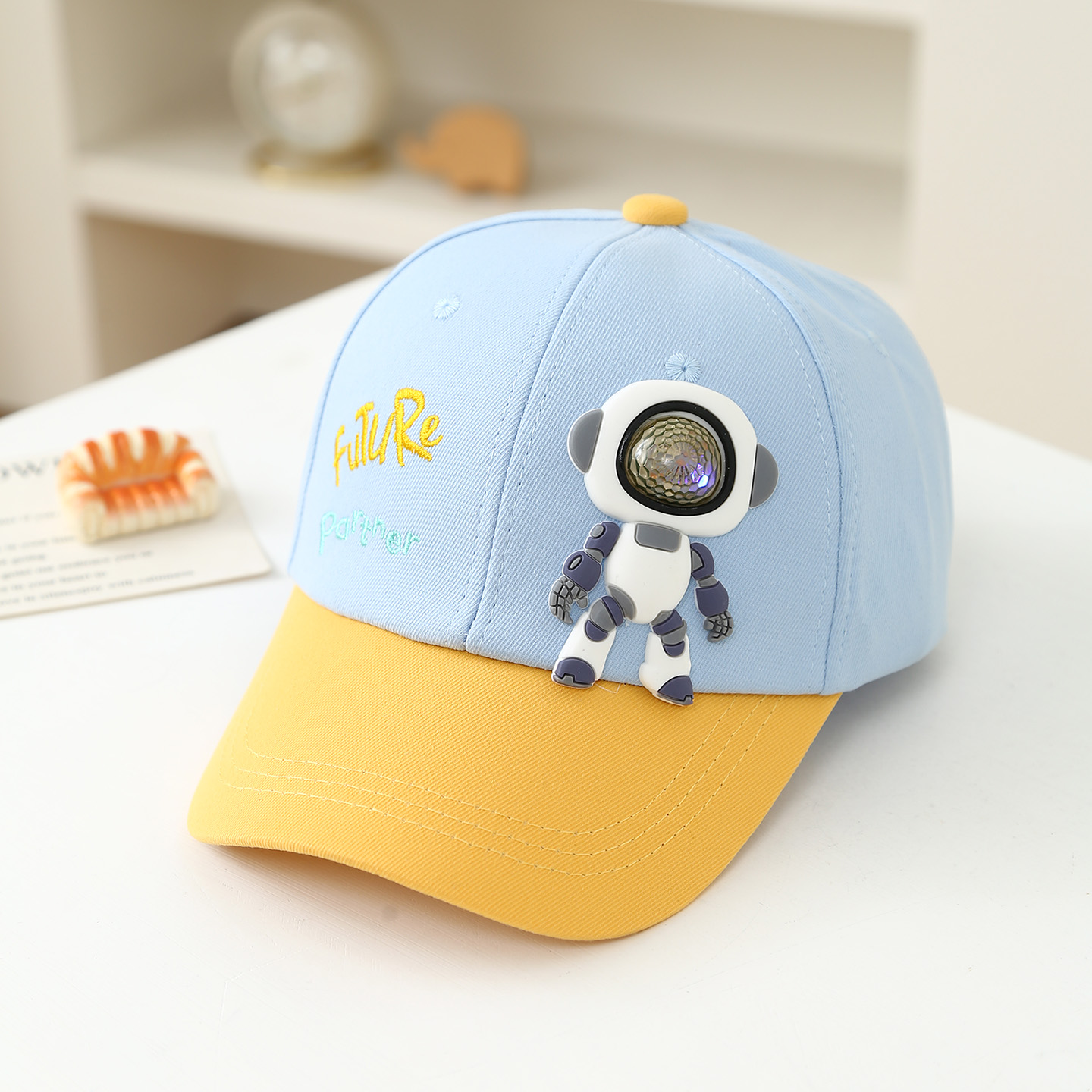 Zachte rubberen robotpop voor  - Embroidery Letter recensie en prijs