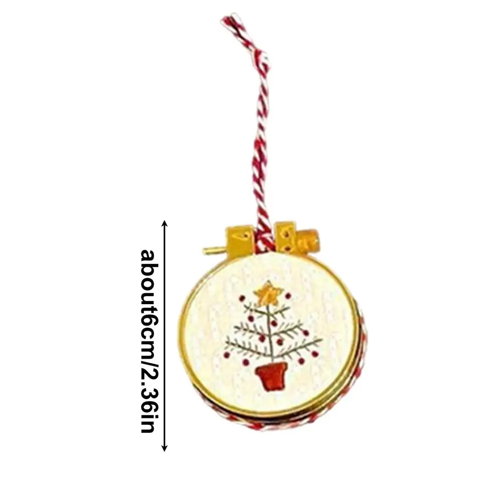 Kerstmis Nieuws 2025, handgema - Embroidery Xmas Tree recensie en prijs